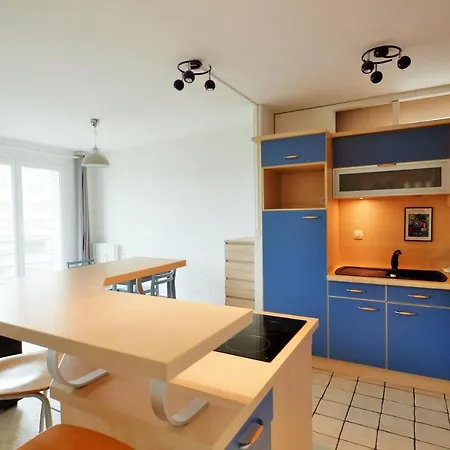 شقة 70 M2 Avec Balcons Et Parking ليل