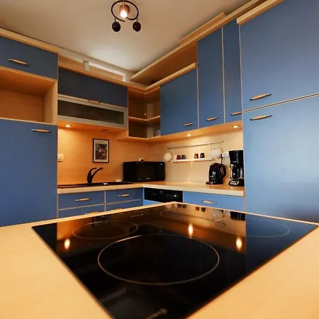 70 M2 Avec Balcons Et Parking شقة ليل